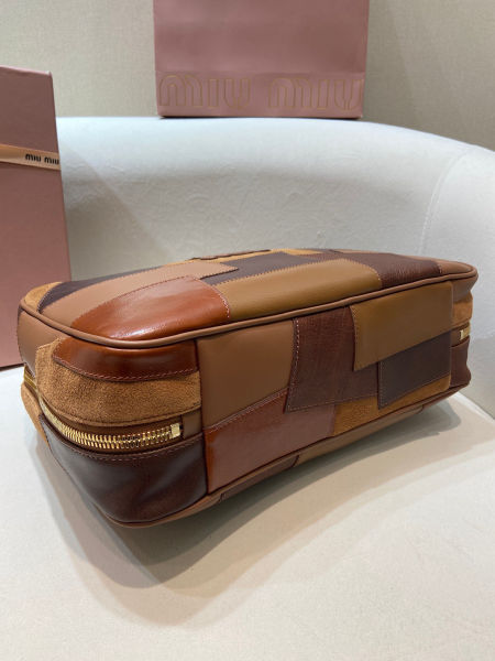 1734d40c8115ee5150023d59b671e46d_1788675987_1981.jpg