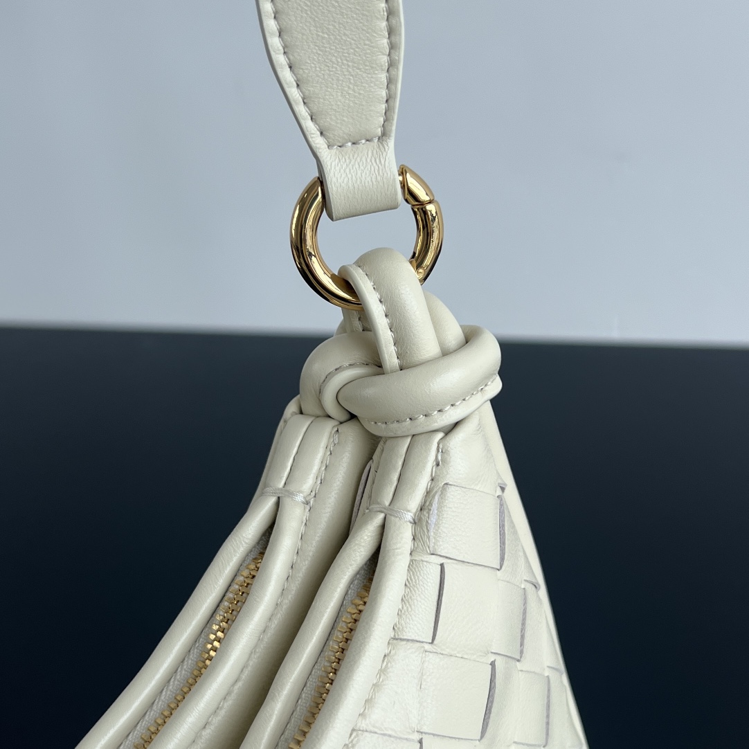 H1128_d24.jpg